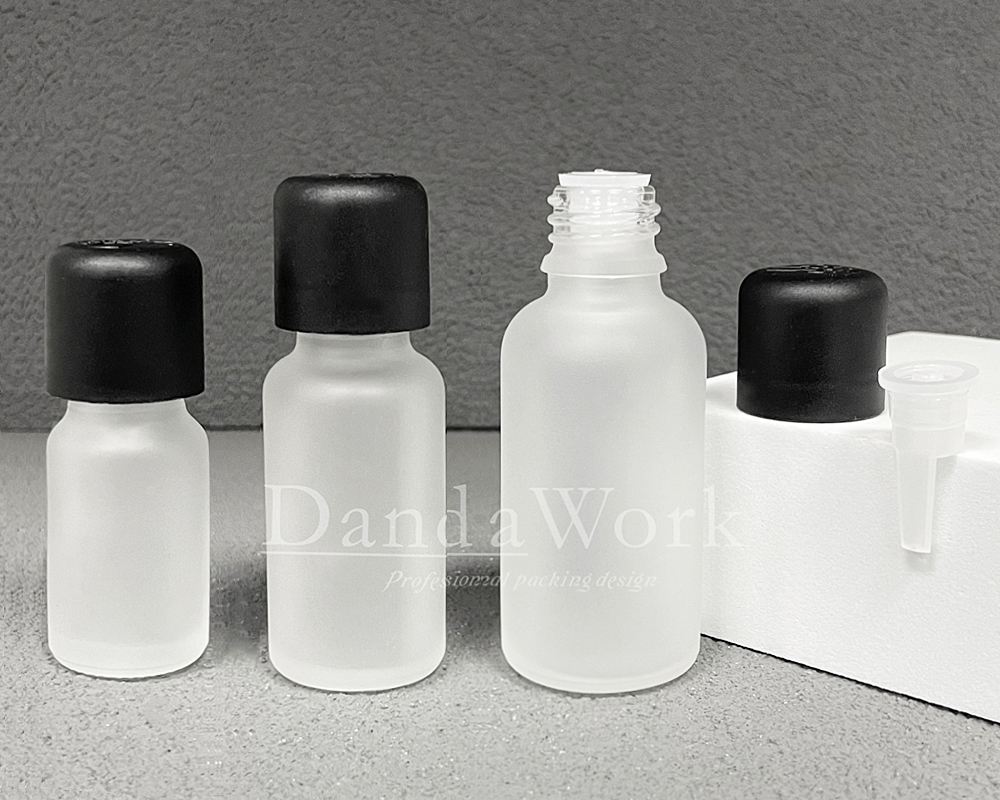 DB-T茶色玻璃瓶.精油瓶+配件L(黑色下壓式安全蓋) (0)