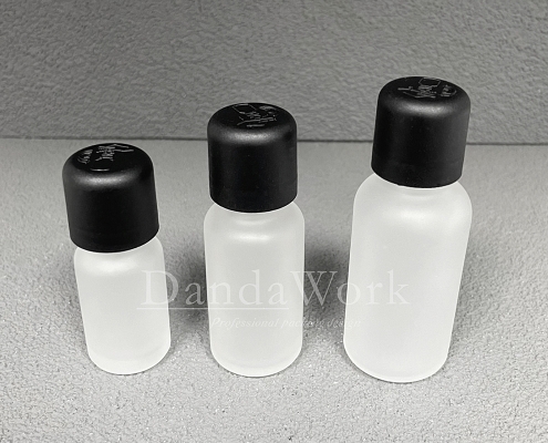DB-T茶色玻璃瓶.精油瓶+配件L(黑色下壓式安全蓋) (2)