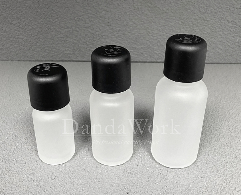 DB-T茶色玻璃瓶.精油瓶+配件L(黑色下壓式安全蓋) (2)